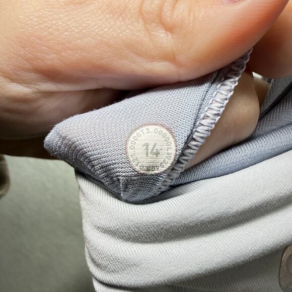 Lululemon Energy Sports Bra Light Blue Criss Cross Back Women's Size 14 - Picture 4 of 7